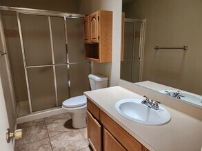 2262 La Paloma Dr in Las Cruces, NM - Building Photo - Building Photo