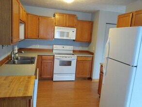 4400 Manhattan W in Traverse City, MI - Building Photo - Building Photo