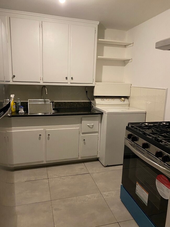 5 Clarmore Dr, Unit #2A