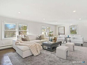 48 Meyer Pl in Greenwich, CT - Building Photo - Building Photo