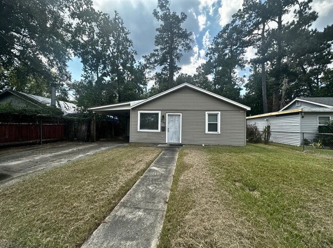 property at 205 N Ruland St