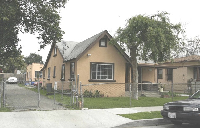 11507-11511 Medina Ct in El Monte, CA - Building Photo - Building Photo