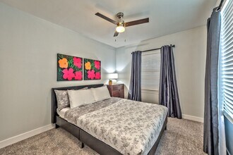 800 Canosa Ave in Las Vegas, NV - Building Photo - Building Photo