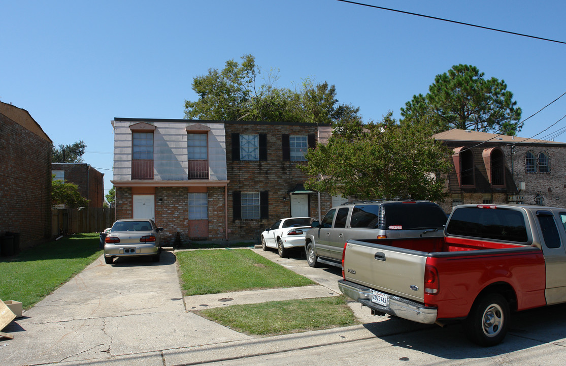 2124 Richland Ave in Metairie, LA - Building Photo