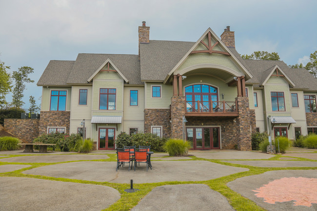 The View at the Pier in Seneca, SC - Foto de edificio - Building Photo