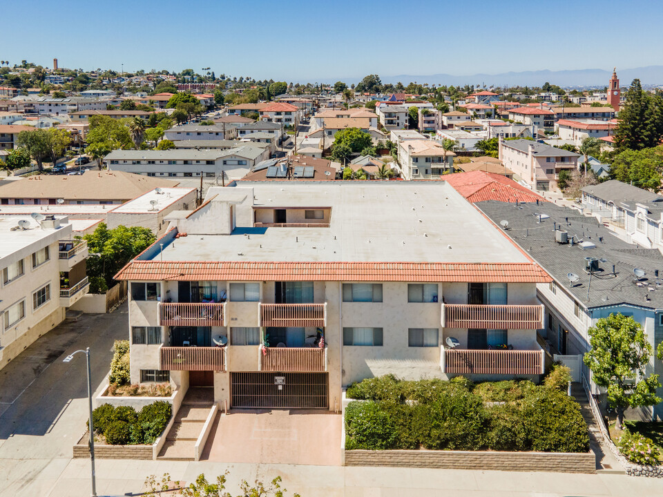 966 West 11th Street in San Pedro, CA - Building Photo