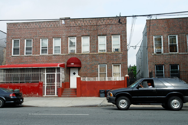 1385 Bronx River Ave in Bronx, NY - Building Photo - Building Photo