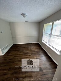 108 Caprock Dr photo'