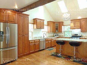 1429 Dousman St in Green Bay, WI - Building Photo - Building Photo