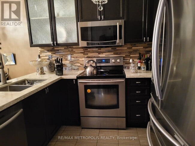 2757 William Jackson Dr in Pickering, ON - Building Photo - Building Photo