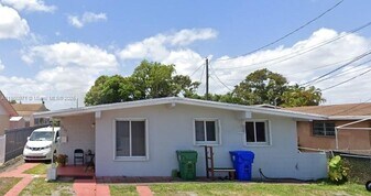 1216 NW 32nd Ct in Miami, FL - Building Photo