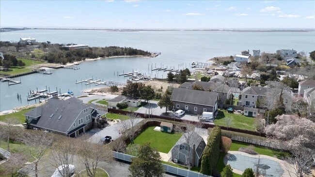 property at 25 A Gardners Ln