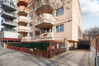 1495 E 28th St in Brooklyn, NY - Building Photo - Building Photo