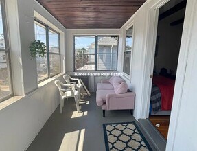 19 Frederick Ave, Unit 19-1 in Medford, MA - Building Photo - Building Photo
