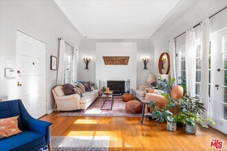 3479 Oak Glen Dr in Los Angeles, CA - Building Photo - Building Photo