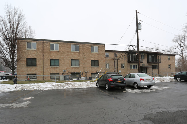 905 Harlem Rd in Buffalo, NY - Building Photo - Building Photo