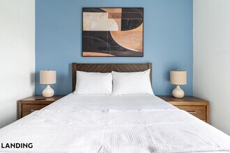 221 E Oak St, Unit 315 in Bozeman, MT - Building Photo - Building Photo