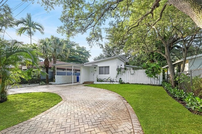 3365 William Ave in Miami, FL - Building Photo - Building Photo