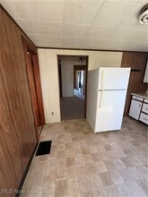 28 S Shawnee Ave in Zanesville, OH - Foto de edificio - Building Photo