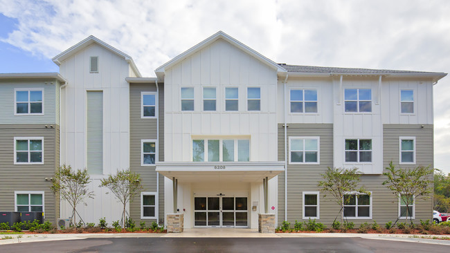 Carter Crossing Apartments in Milton, FL - Building Photo - Building Photo