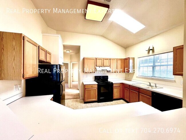 109 Claremont Way in Mooresville, NC - Building Photo - Building Photo