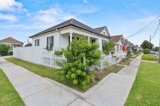 2423 37th St in Galveston, TX - Building Photo - Building Photo