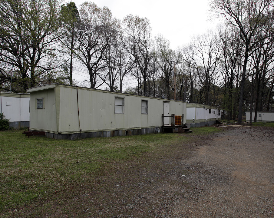 2103 Hamilton St in Jacksonville, AR - Building Photo