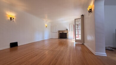 1611 Idlewood Rd in Glendale, CA - Foto de edificio - Building Photo