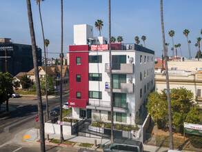 941 Fedora St in Los Angeles, CA - Building Photo - Building Photo