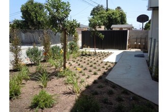 Neptune Townhomes in Wilmington, CA - Building Photo - Other