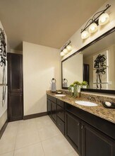 1875 Post Oak Park Dr in Houston, TX - Building Photo - Building Photo