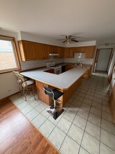 6119 W Giddings St in Chicago, IL - Foto de edificio - Building Photo