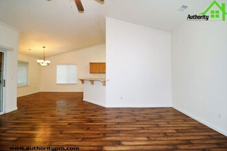 3982 Cambria Dr in Redding, CA - Building Photo - Building Photo