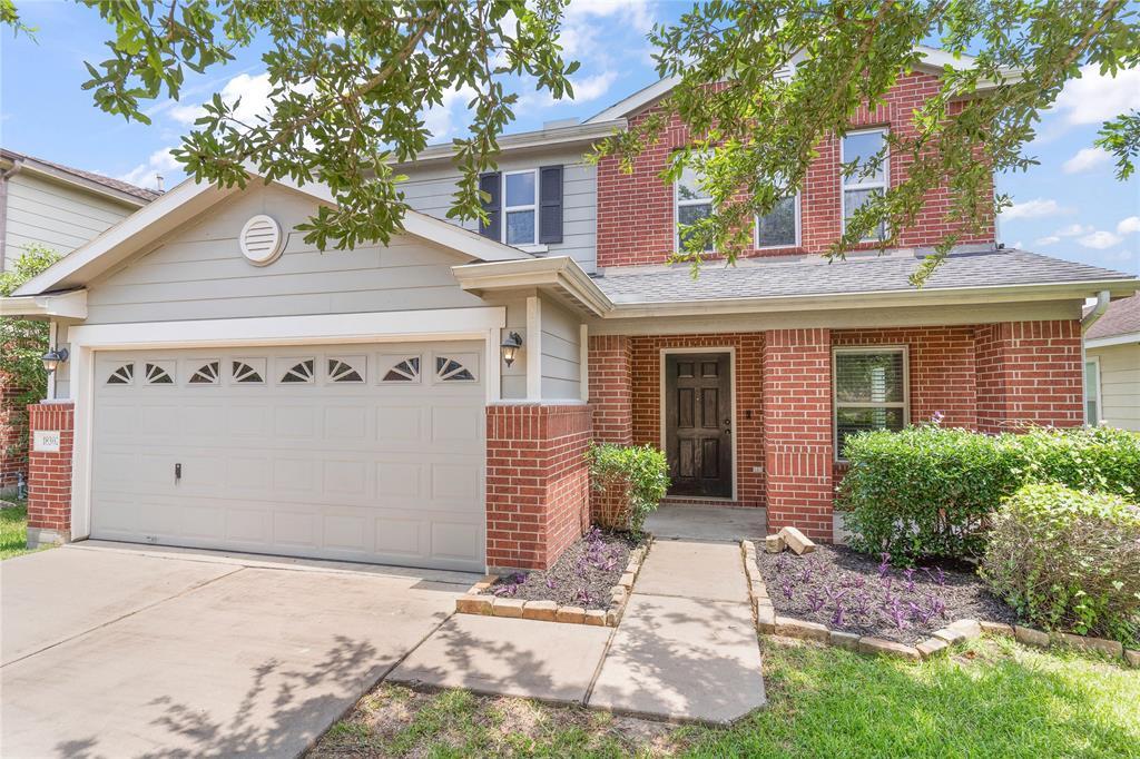 18302 Walden Gate Ln in Cypress, TX - Foto de edificio