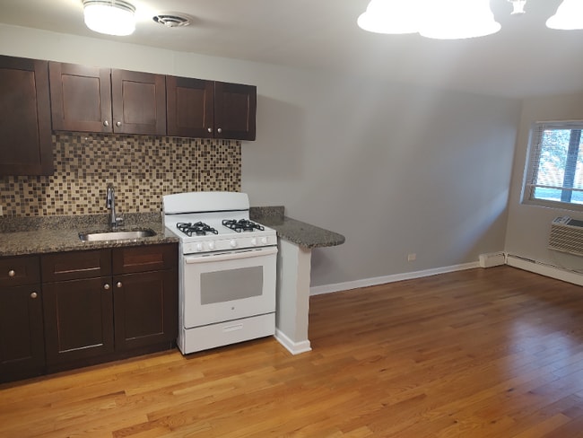 8500 Waukegan Rd in Morton Grove, IL - Building Photo - Building Photo