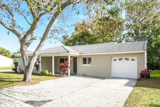 10706 Windsor Pl in Orlando, FL - Building Photo - Building Photo