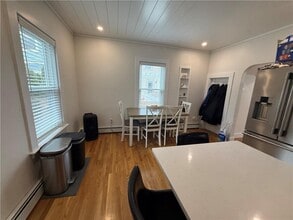 31 Slocum St in Newport, RI - Building Photo - Building Photo