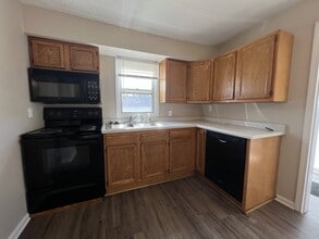 4304 SE 8th St in Des Moines, IA - Building Photo - Building Photo