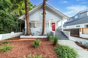 6008 Carlton Way in Los Angeles, CA - Building Photo