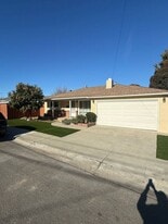 1753 Via Sarita in San Lorenzo, CA - Building Photo