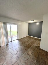 2537 N Alafaya Trail in Orlando, FL - Building Photo - Building Photo