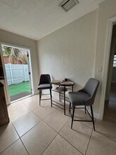 6870 SW 5th Ct in Pembroke Pines, FL - Building Photo - Building Photo