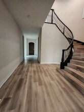 55 Thrasher in Irvine, CA - Building Photo - Building Photo