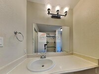 5038 Kleinway Dr photo'