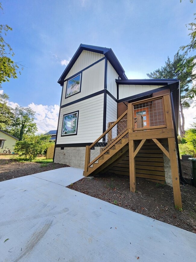 property at 108 Tracy Ave