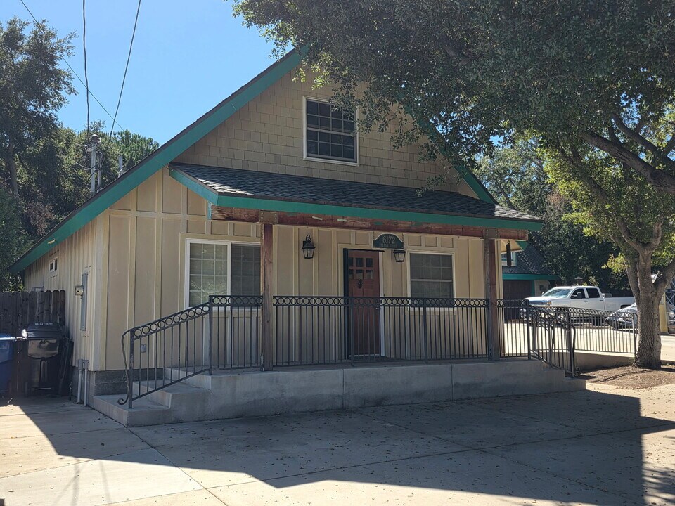 6172 Sylvan Dr in Simi Valley, CA - Building Photo