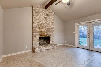 2000 Brookhill Dr in Austin, TX - Building Photo - Building Photo