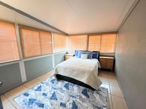 6913 Cocos Dr in Orlando, FL - Building Photo - Building Photo