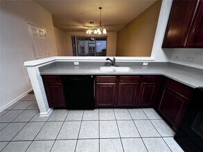 6808 Sperone St in Orlando, FL - Building Photo - Building Photo