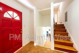 2839 Scenic Terrace in East Point, GA - Building Photo - Building Photo